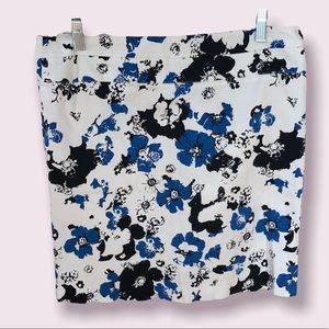 Donna Ricco floral cotton skirt size 12. Excellent condition.